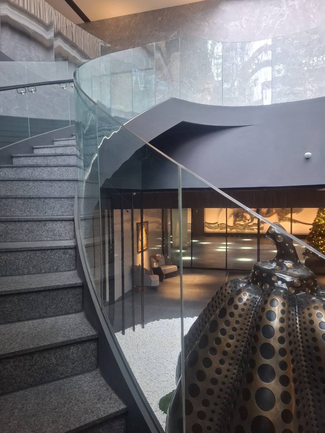 漢來日月行館 漢來日月行館